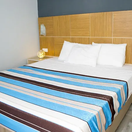 Tas Ev Suites Apart Otel