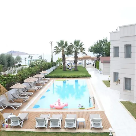 Ξενοδοχείο με διαμερίσματα Tas Ev Suites Ortakent