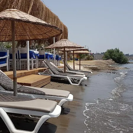 Tas Ev Suites Aparthotel *